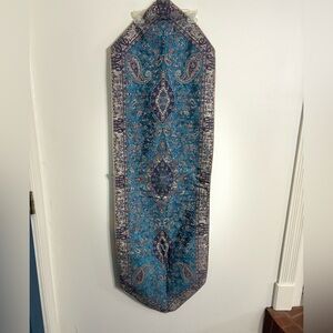 Persian Blue Table Runner - Home Wall Decor Excellent condition
